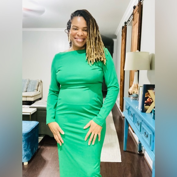 Gorgeous Green long sleeve backless dress size Large - Picture 2 of 4